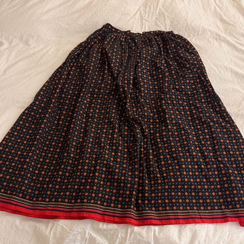 Doen Black and Red Floral Maxi Skirt